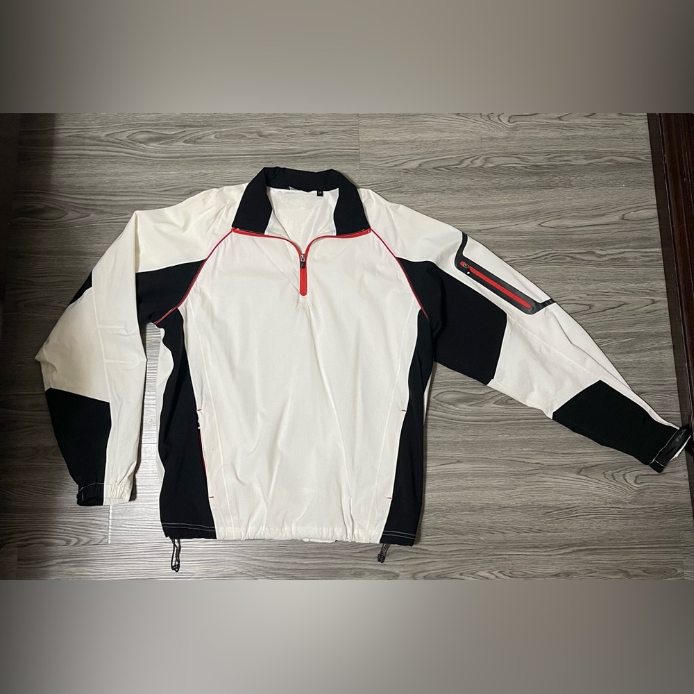 Second skin zip men’s summer nylon jacket. Size Large